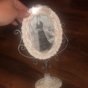 Decorative picture frame collectibles